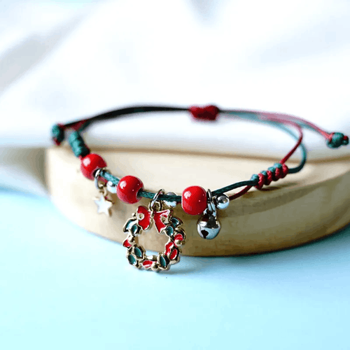 Adjustable Christmas Wreath Wish / Friendship Bracelet
